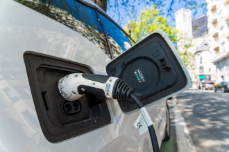 Le réseau d’électricité bruxellois est-il prêt pour la voiture électrique ?